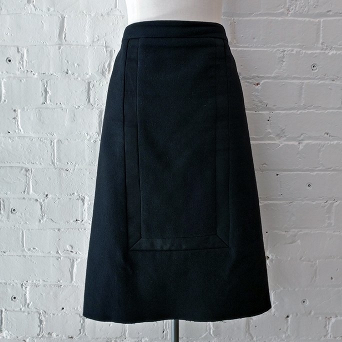 Wool felt skirt, fully lined. Vintage 2004.