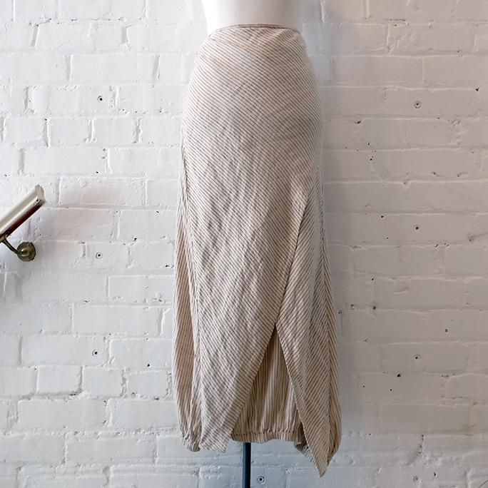 Linen mix apron skirt.
