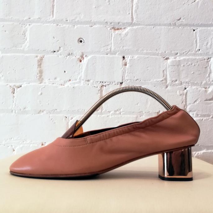 Soft leather slip-on pump with heel. Look unworn!