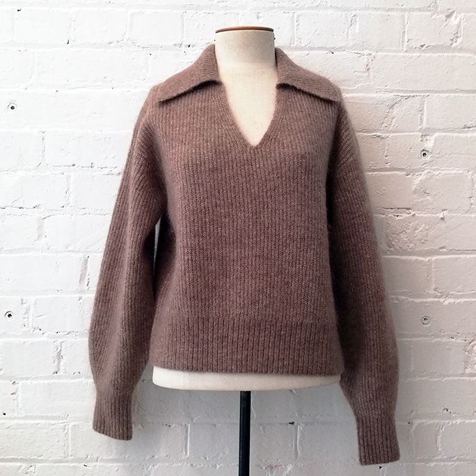 Wool & mohair crop sweater with collar.