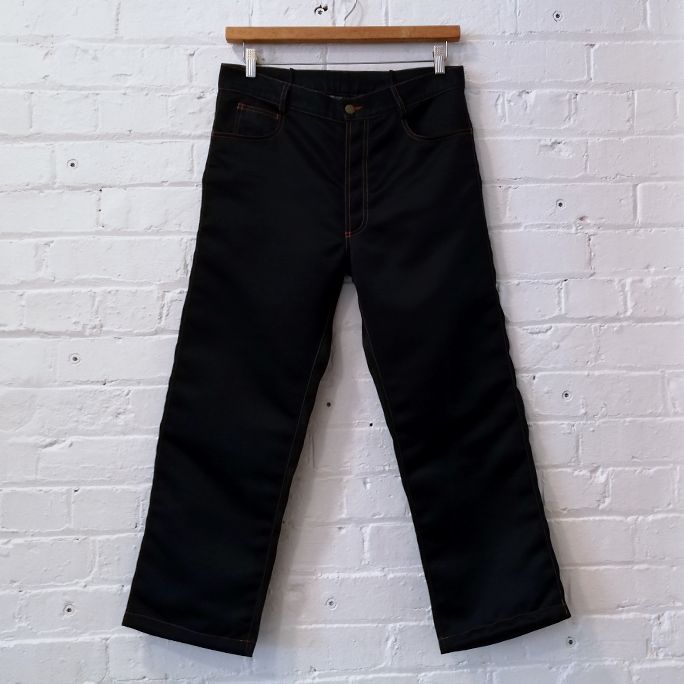 "Florida" jeans with satin front.