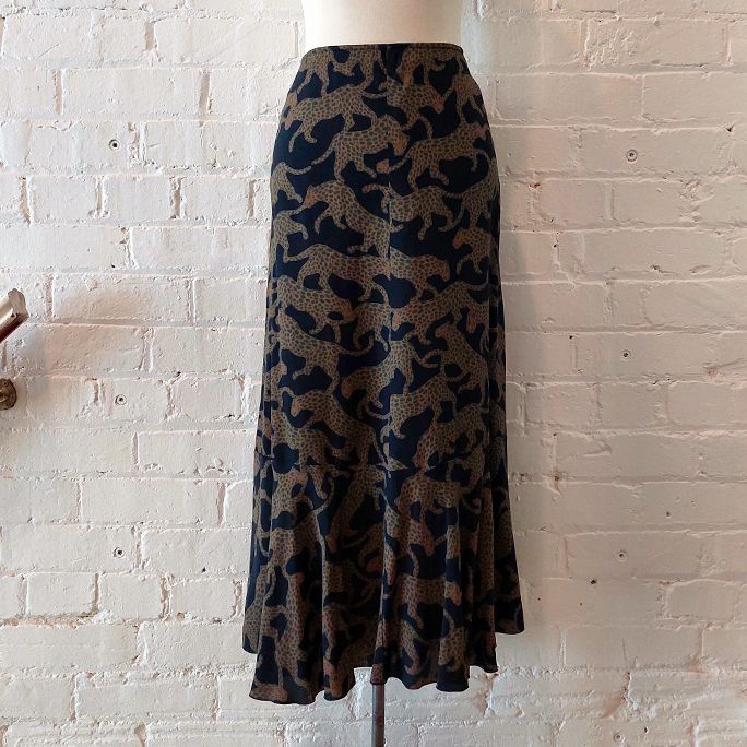 Flared cat print skirt, fully lined.