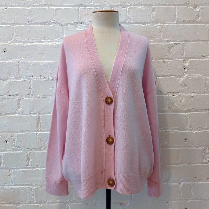 Oversize cashmere cardigan.