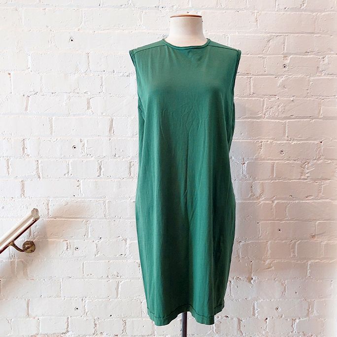 Sleeveless long singlet dress.