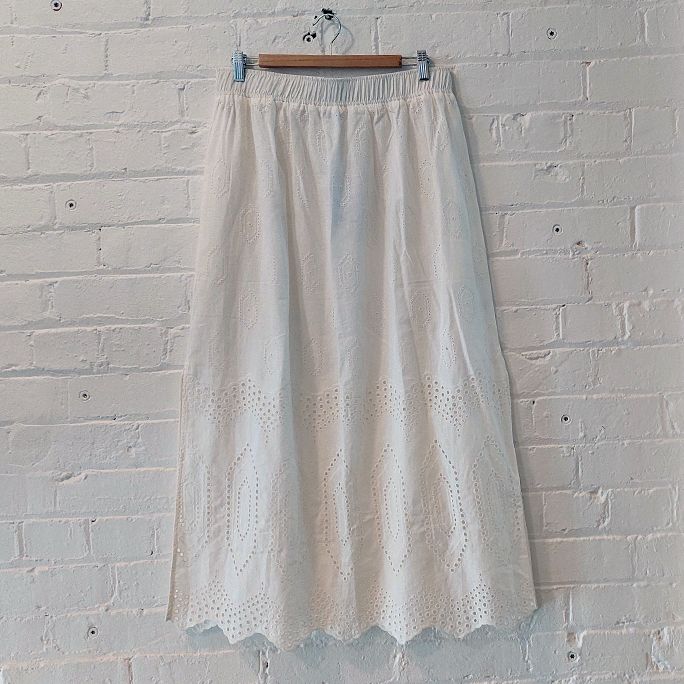 "Fond" skirt. Original price tags still on.