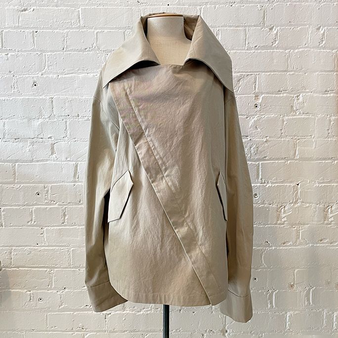 "Trail" jacket.