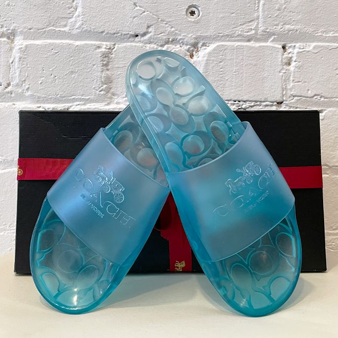 Ulyssa rubber slide.