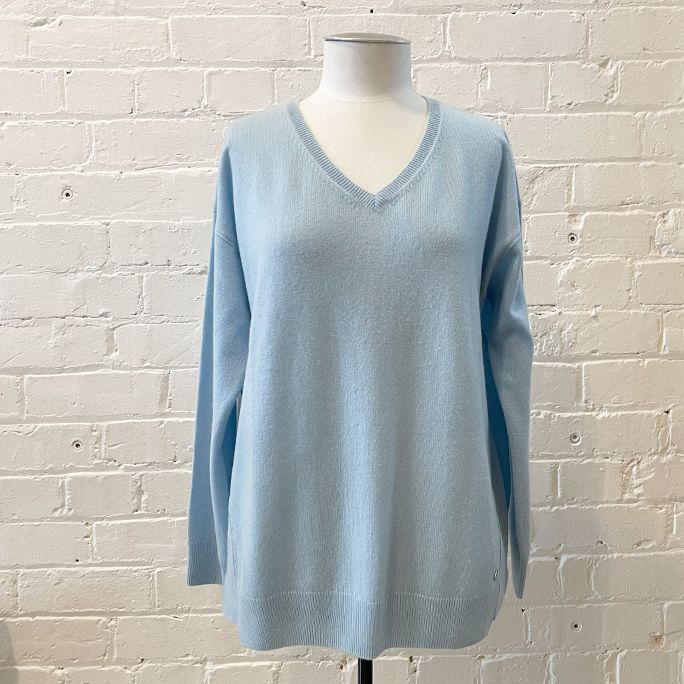 Cashmere loose v-neck. Unworn!