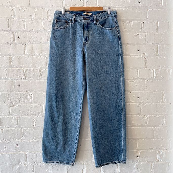 "Baggy Dad" jeans.