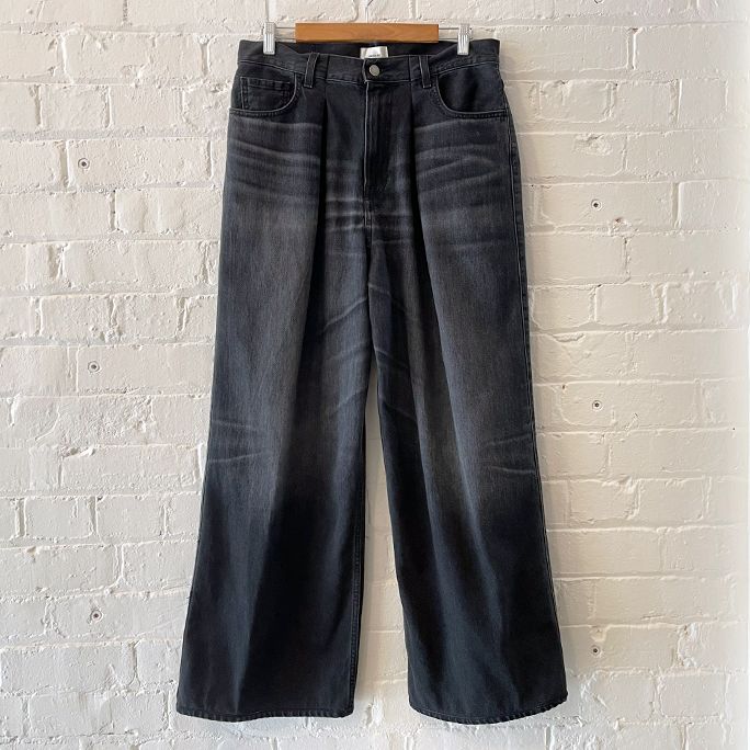 Black jeans.