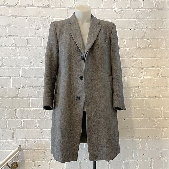 Short coat, fully lined.